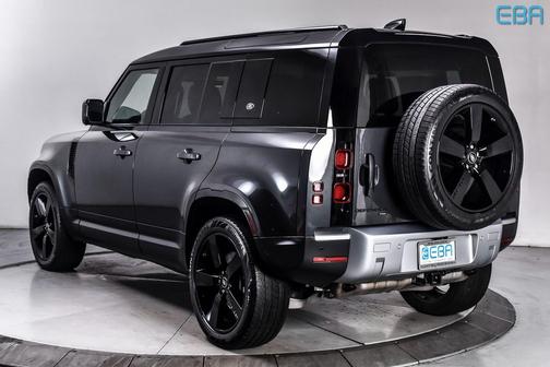 2021 Land Rover Defender 110 SE