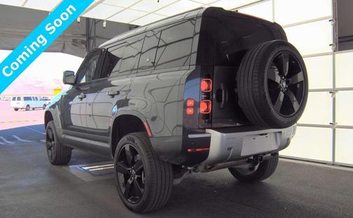 2021 Land Rover Defender 110 SE