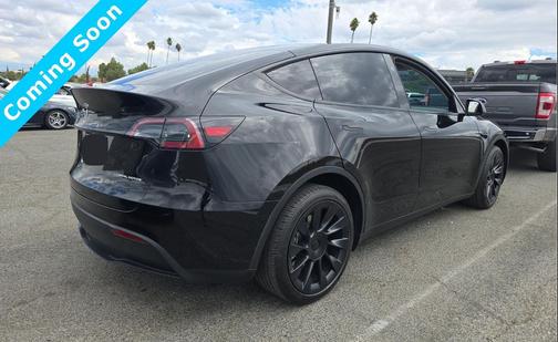 2024 Tesla Model Y Long Range Dual Motor All-Wheel Drive