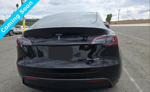 2024 Tesla Model Y Long Range Dual Motor All-Wheel Drive