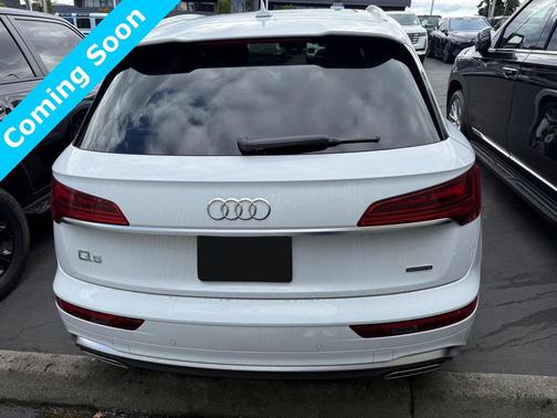 2022 Audi Q5 45 S line Premium