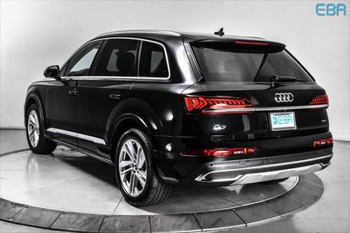2022 Audi Q7 55 Premium Plus