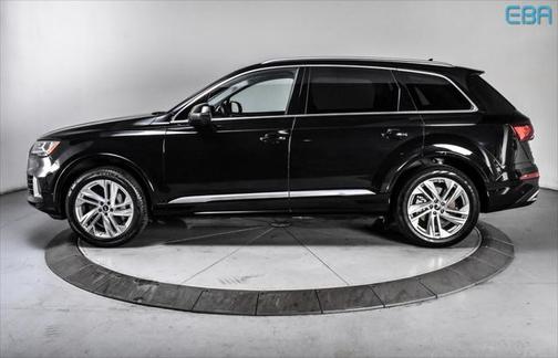 2022 Audi Q7 55 Premium Plus