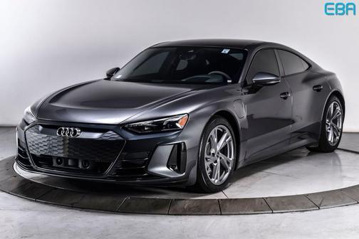 Daytona Gray Pearl Effect 2023 Audi e-tron GT Premium Plus quattro