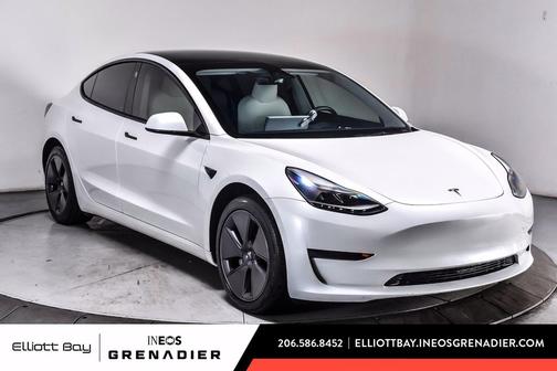 Pearl White Multi-Coat 2023 Tesla Model 3 Standard Range