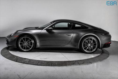 2020 Porsche 911 Carrera