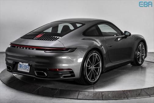 2020 Porsche 911 Carrera