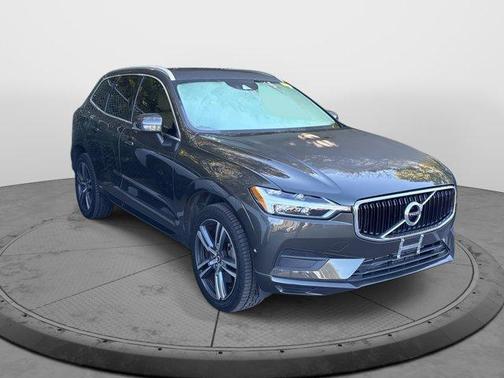 2018 Volvo XC60 T6 Momentum