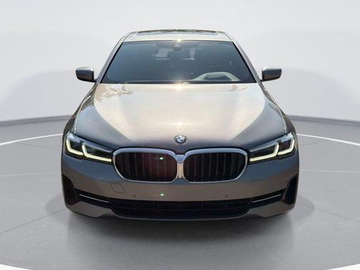 Skyscraper Gray Metallic 2023 BMW 530 i