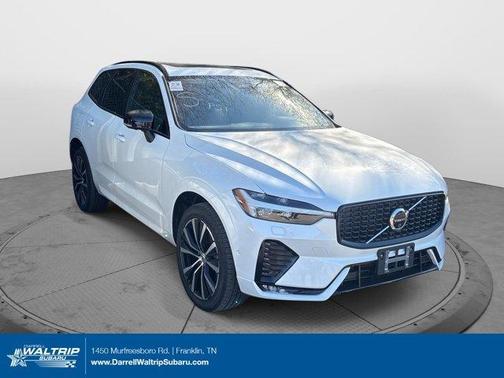 2024 Volvo XC60 B5 Plus Dark Theme