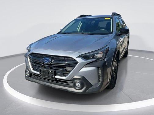 Ice Silver Metallic 2025 Subaru Outback Onyx Edition