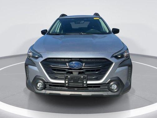 Ice Silver Metallic 2025 Subaru Outback Onyx Edition