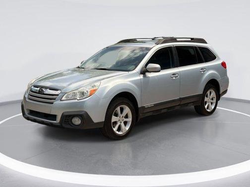 Ice Silver Metallic 2014 Subaru Outback 2.5i Premium
