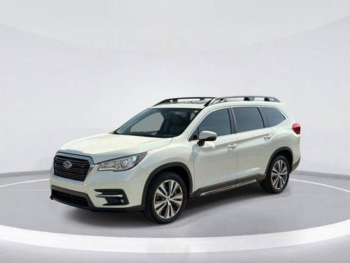 Crystal White Pearl 2022 Subaru Ascent Limited 8-Passenger