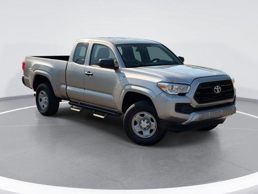 2016 Toyota Tacoma SR