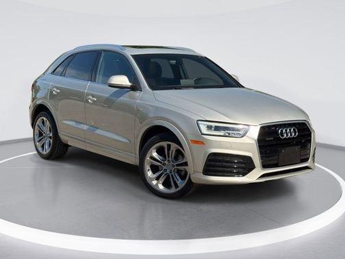 Cuvee Silver Metallic 2016 Audi Q3 2.0T Prestige
