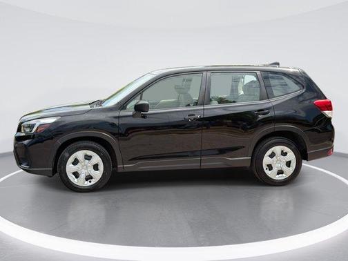 Crystal Black Silica 2021 Subaru Forester