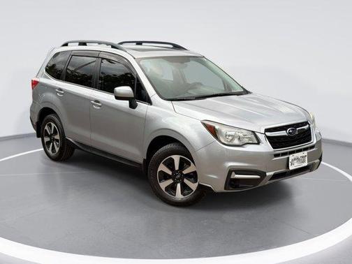 Ice Silver Metallic 2018 Subaru Forester 2.5i Premium