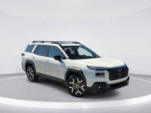 Crystal White Pearl 2026 Subaru Outback Touring XT