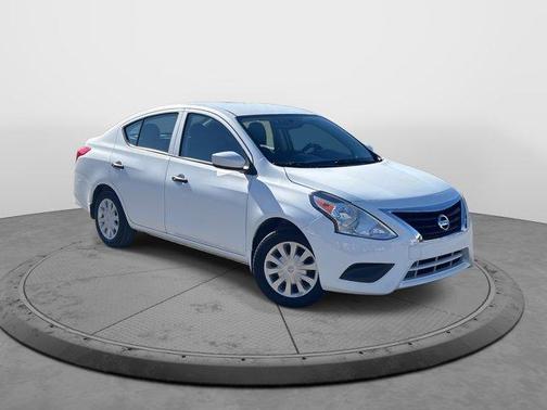 2019 Nissan Versa 1.6 S+