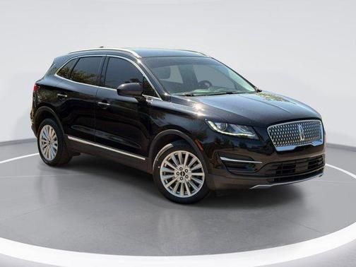Infinite Black Metallic 2019 Lincoln MKC Standard