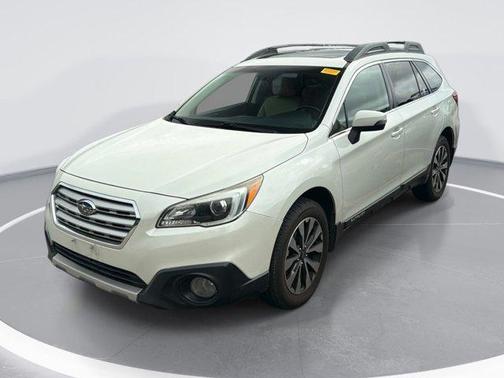 Crystal White Pearl 2015 Subaru Outback 3.6R Limited