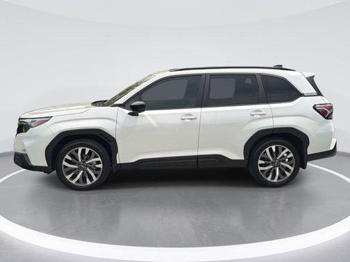 Crystal White Pearl 2025 Subaru Forester Touring