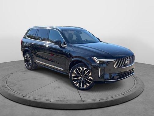 2025 Volvo XC90 B6 Plus 7-Seater