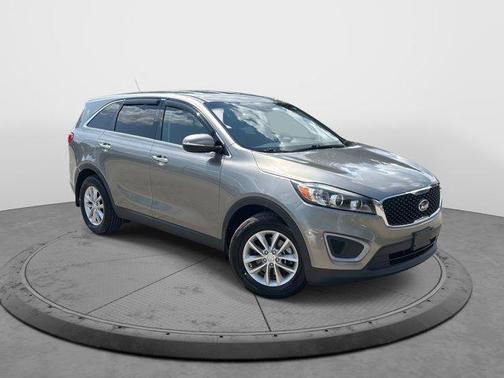 2017 Kia Sorento L