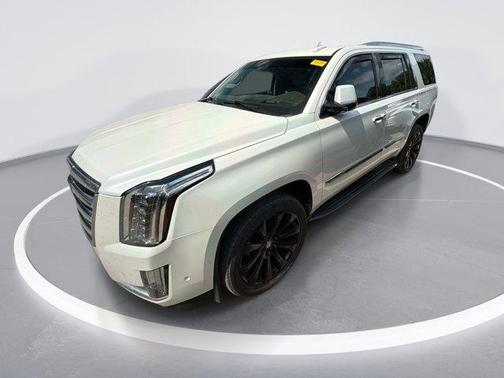 Crystal White Tri-Coat 2017 Cadillac Escalade Luxury