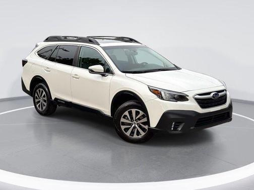 Crystal White Pearl 2022 Subaru Outback Premium