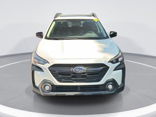 Crystal White Pearl 2024 Subaru Outback Onyx Edition