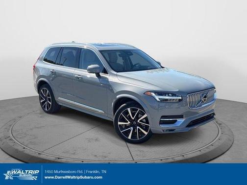 2025 Volvo XC90 B5 Plus