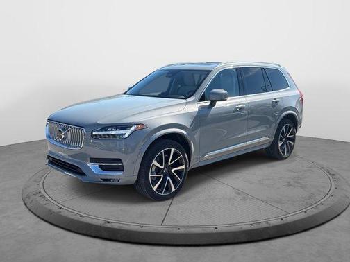 2025 Volvo XC90 B5 Plus