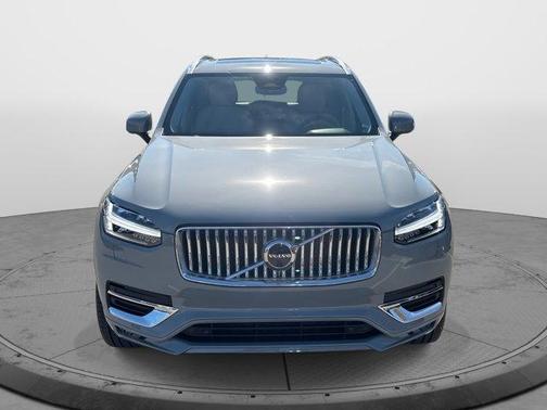2025 Volvo XC90 B5 Plus