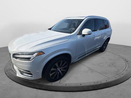 2025 Volvo XC90 B6 Plus 7-Seater