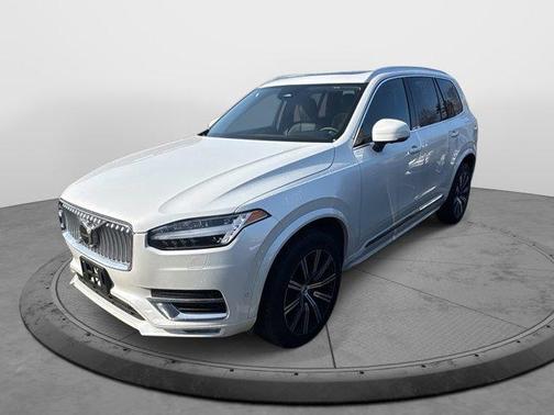 2025 Volvo XC90 B6 Plus 7-Seater