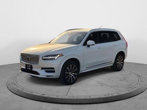 2025 Volvo XC90 B6 Plus 7-Seater