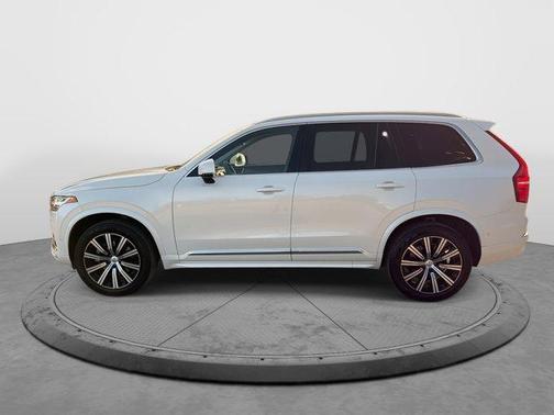 2025 Volvo XC90 B6 Plus 7-Seater