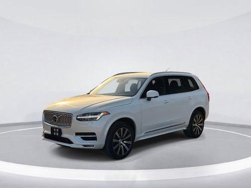 2025 Volvo XC90 B6 Plus 7-Seater