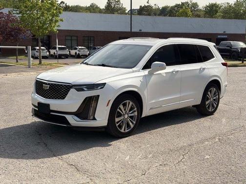 Crystal White Tri-Coat 2021 Cadillac XT6 Premium Luxury FWD