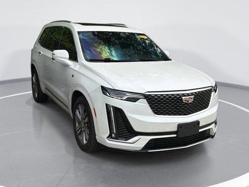 Crystal White Tri-Coat 2021 Cadillac XT6 Premium Luxury FWD