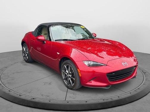 2016 Mazda MX-5 Miata Grand Touring