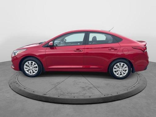 2020 Hyundai Accent SE