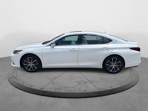2025 Lexus ES 350