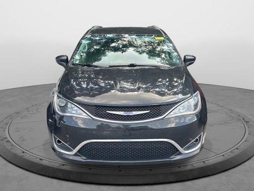 2018 Chrysler Pacifica Touring-L Plus