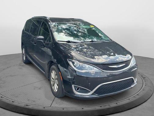 2018 Chrysler Pacifica Touring-L Plus