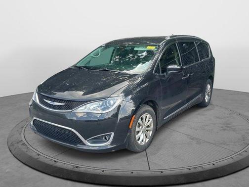 2018 Chrysler Pacifica Touring-L Plus