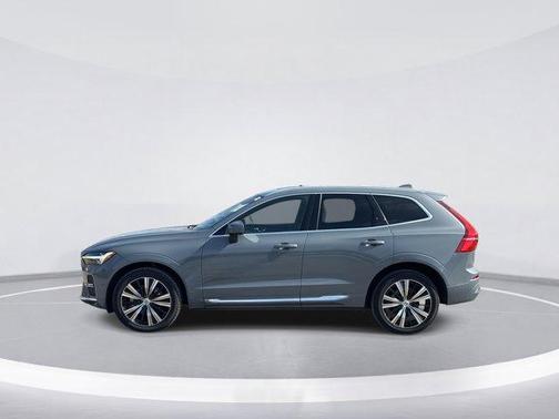 2023 Volvo XC60 B5 Plus Bright Theme