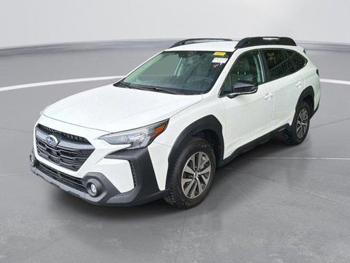 Crystal White Pearl 2025 Subaru Outback Premium